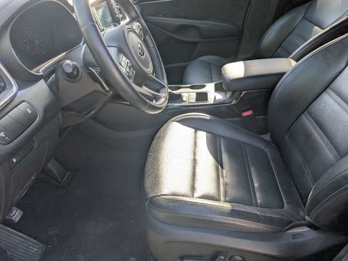 Used 2017 Kia Sorento EX FWD image 9