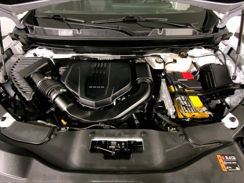 Used 2025 Chevrolet Traverse LT w/ Enhanced Driving Package FWD image 10