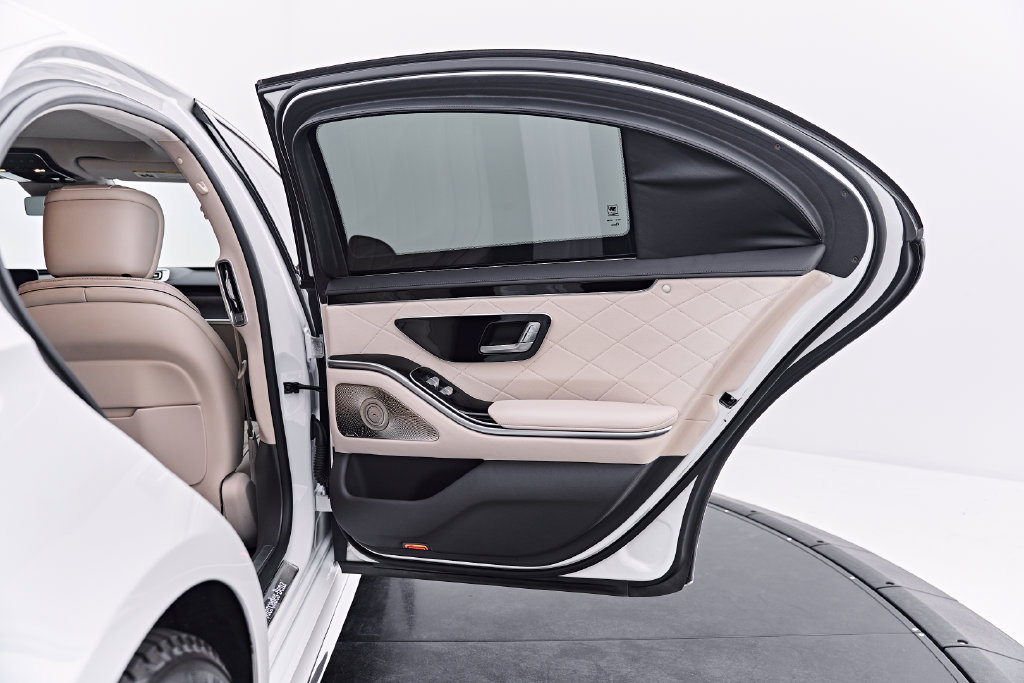 Used 2024 Mercedes-Benz S 580 4MATIC Sedan w/ AMG Line image 24