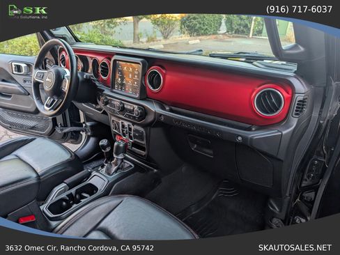 Used 2018 Jeep Wrangler Unlimited Rubicon AWD/4WD image 29