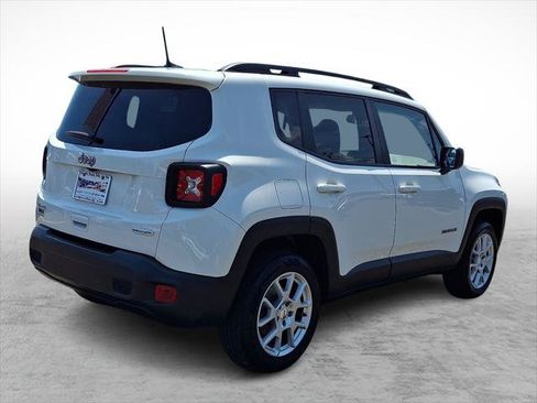 Certified 2022 Jeep Renegade Latitude w/ Convenience Group AWD/4WD image 5