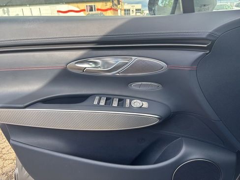 Used 2023 Genesis GV70 2.5T w/ Sport Prestige Package AWD/4WD image 12