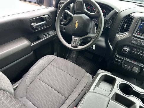 Certified 2022 Chevrolet Silverado 2500 Custom w/ Custom Value Package AWD/4WD image 22