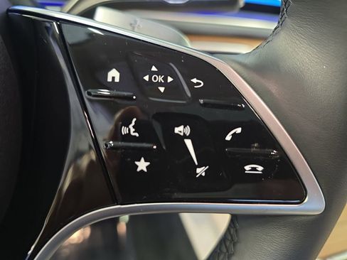 Certified 2026 Mercedes-Benz GLE 350 4MATIC image 22