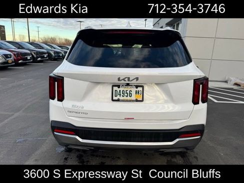 New 2025 Kia Sorento S w/ Panoramic Sunroof Package FWD image 10
