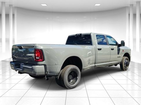 New 2026 RAM 3500 Big Horn AWD/4WD image 3