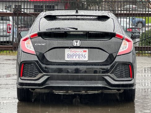 Used 2018 Honda Civic EX image 5