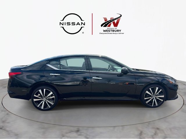 Used 2021 Nissan Altima 2.5 Platinum AWD/4WD image 5