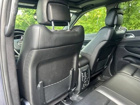 Used 2021 Jeep Grand Cherokee Limited AWD/4WD image 26