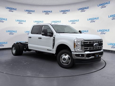 New 2026 Ford F350 XL w/ XL Chrome Package image 2