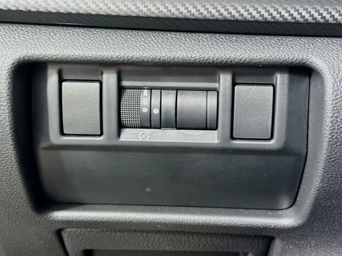 Used 2024 Subaru Crosstrek 2.0i Premium image 17