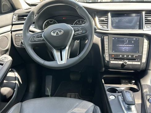 Certified 2025 INFINITI QX50 Luxe AWD/4WD image 22