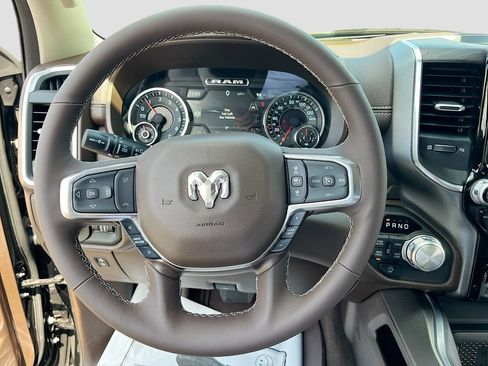 Used 2025 RAM 1500 Laramie AWD/4WD image 11