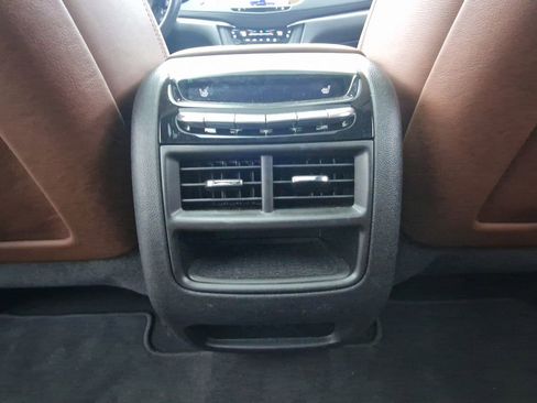 Used 2022 Cadillac XT5 Premium Luxury image 27