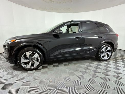 New 2025 Audi Q6 e-tron Premium image 2