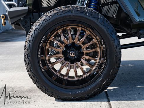 Used 2023 Jeep Wrangler Unlimited Rubicon 392 w/ Xtreme Recon 35" Tire Package image 18