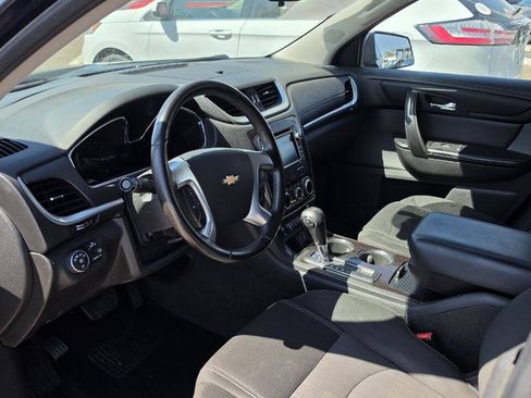 Used 2016 Chevrolet Traverse LT w/ Traveler's Package AWD/4WD image 8