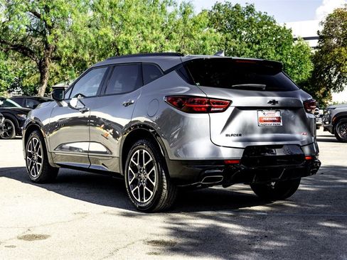 Used 2025 Chevrolet Blazer RS image 5