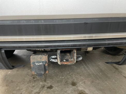 Used 2016 GMC Acadia SLE image 25