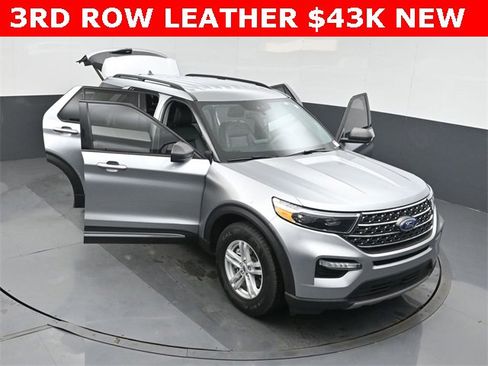 Used 2024 Ford Explorer XLT w/ Equipment Group 202A image 50