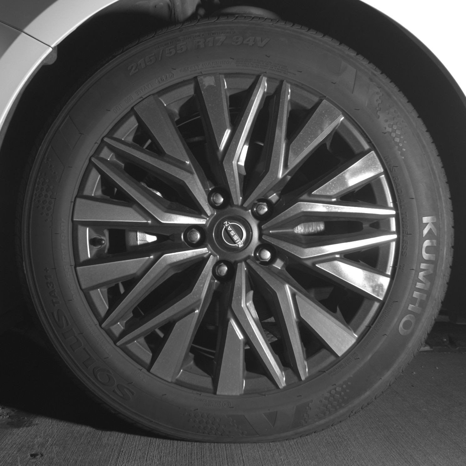 Used 2025 Nissan Altima 2.5 SV FWD image 13