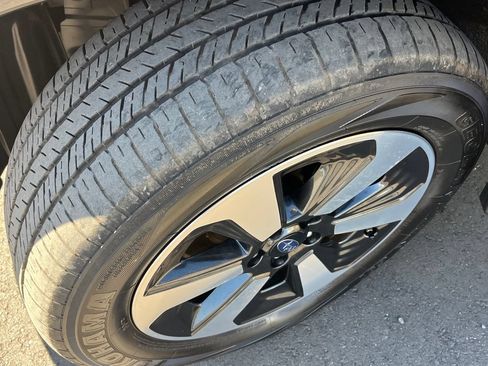 Used 2018 Subaru Forester 2.5i Premium AWD/4WD image 22