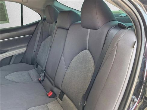 Used 2022 Toyota Camry LE FWD image 18