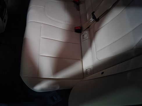 Used 2021 BMW X4 xDrive30i w/ Premium Package image 12