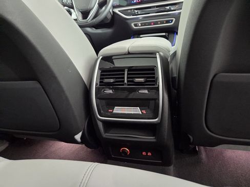 Used 2025 BMW X5 sDrive40i w/ Premium Package RWD image 37