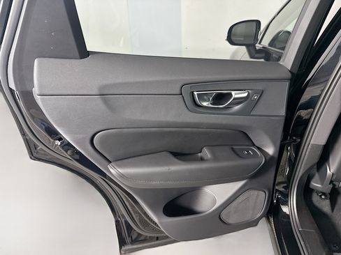 Used 2025 Volvo XC60 B5 Plus image 26
