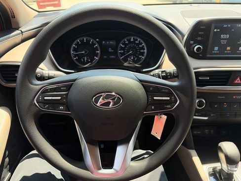 Used 2020 Hyundai Santa Fe SE AWD/4WD image 12