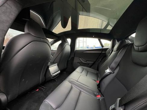 Used 2022 Tesla Model S image 8