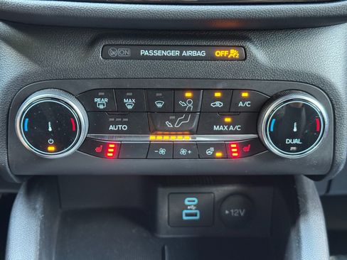 Used 2023 Ford Escape ST-Line Select AWD/4WD image 26
