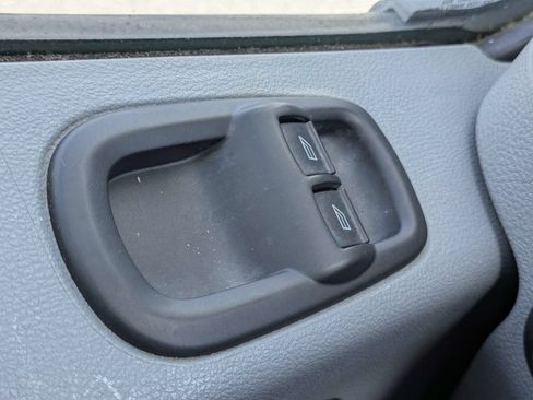 Used 2017 Ford Transit 350 XLT RWD image 25