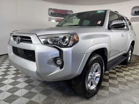 Used 2024 Toyota 4Runner SR5 Premium AWD/4WD image 8