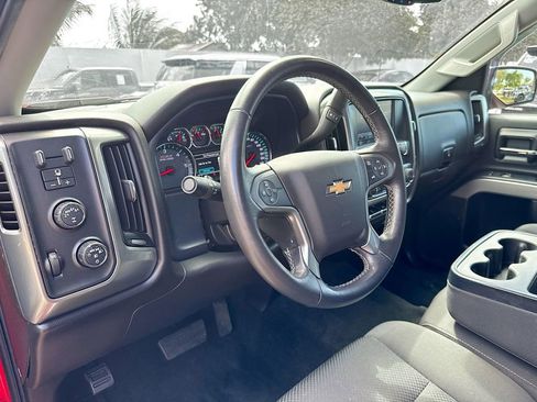 Used 2018 Chevrolet Silverado 1500 LT AWD/4WD image 10
