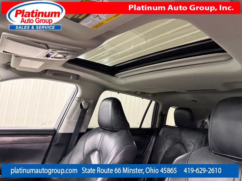 Used 2020 Toyota Highlander Limited FWD image 14