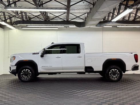 Used 2020 GMC Sierra 3500 SLE image 3