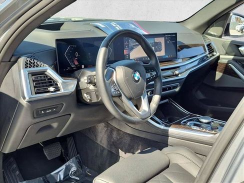 Used 2026 BMW X5 sDrive40i w/ Premium Package RWD image 10