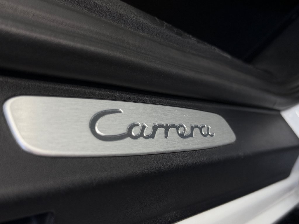 Used 2015 Porsche 911 Carrera RWD image 17