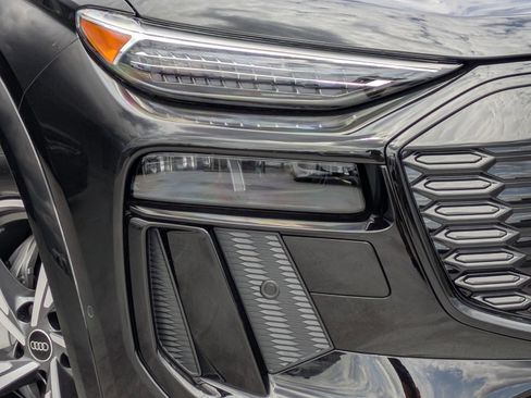 New 2027 Audi Q6 e-tron Premium Plus AWD/4WD image 16
