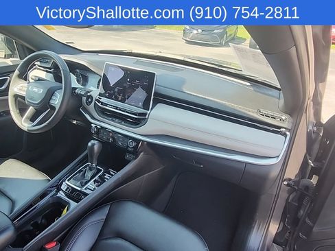 Used 2024 Jeep Compass Limited AWD/4WD image 32