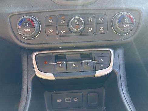 Used 2023 GMC Terrain SLE w/ Driver Convenience Package FWD image 24