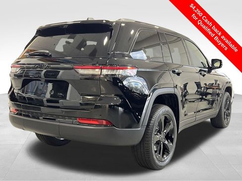 New 2025 Jeep Grand Cherokee Limited w/ Luxury Tech Group II image 30