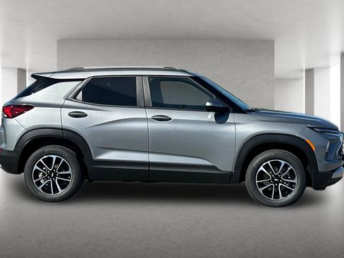 New 2026 Chevrolet TrailBlazer LT w/ Convenience Package image 3