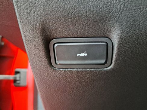 Used 2017 Chevrolet Corvette Stingray Convertible w/ 1LT image 15