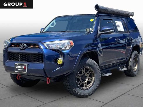 Used 2018 Toyota 4Runner SR5 Premium RWD image 1