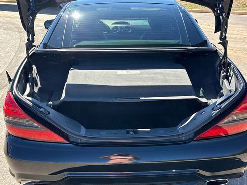 Used 2009 Mercedes-Benz SL 550 image 16