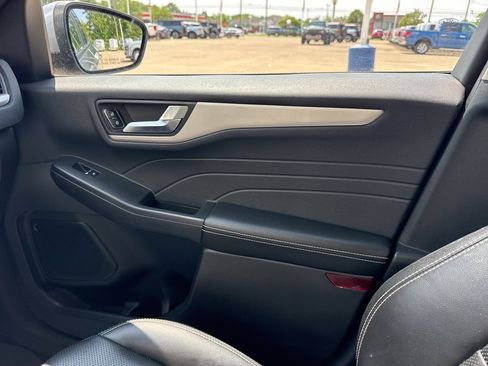 Used 2022 Ford Escape SEL image 23