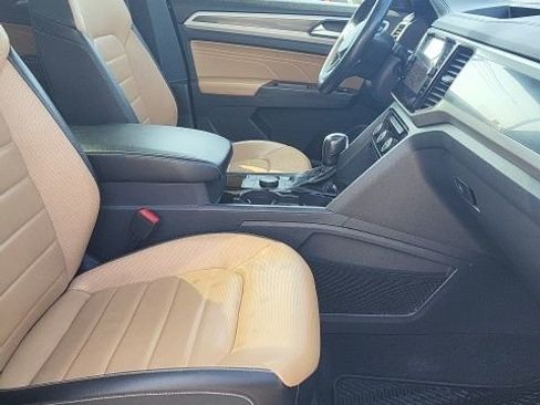 Used 2023 Volkswagen Atlas Cross Sport SEL Premium R-Line image 19